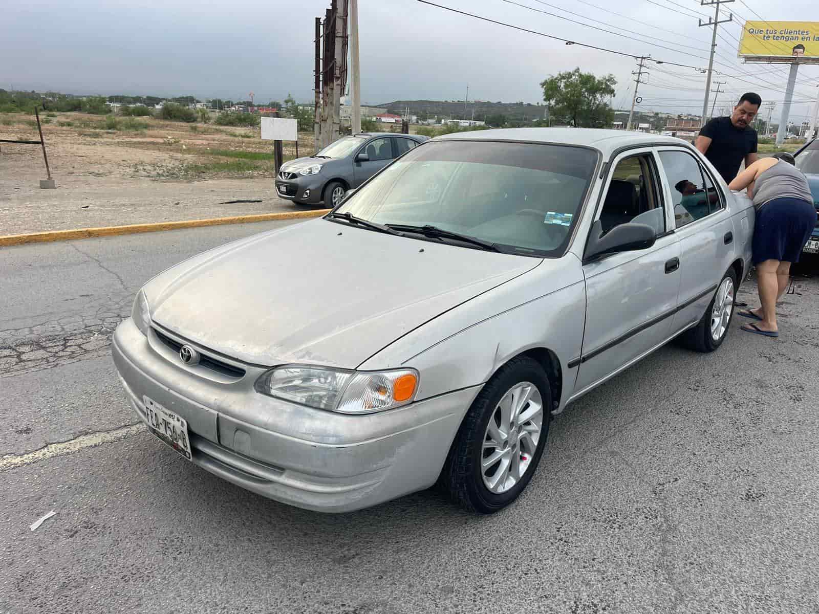 TERRIBLE IMPACTO: Tres Vehículos Involucrados en Colisión en la Colonia Capistrano