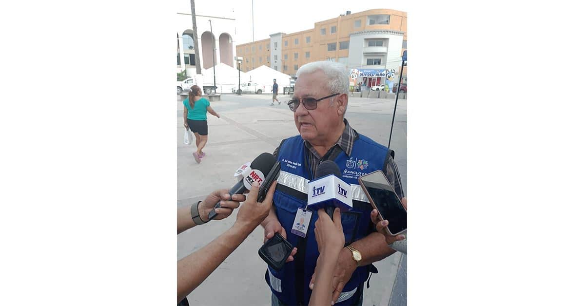 Doctor Arturo González Elizondo, Director de Salud Pública.