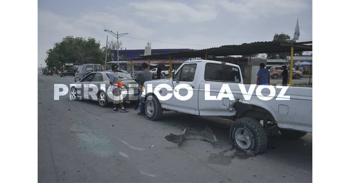 ‘Acuesta’ auto en el San José