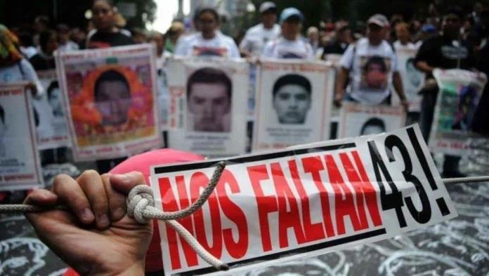 FGR analiza 35 cuerpos de entre 2 mil para hallar a estudiantes de Ayotzinapa  