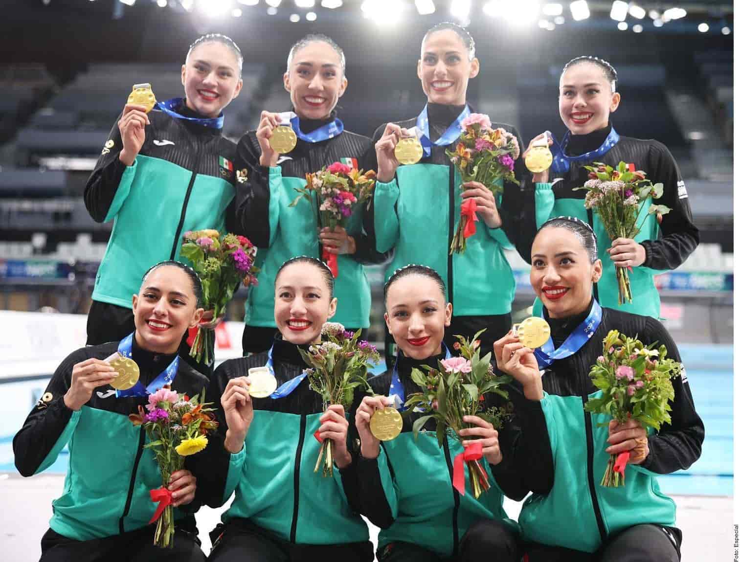 Gana oro natación artística en Copa del Mundo