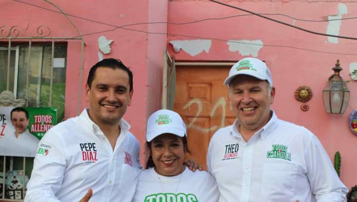Pepe Díaz Gutiérrez Continúa su Recorrido por la Localidad