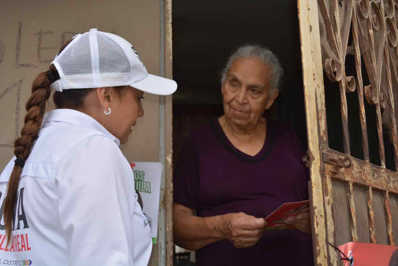 Lleva Sonia Villarreal su oferta política a cada rincón de su distrito