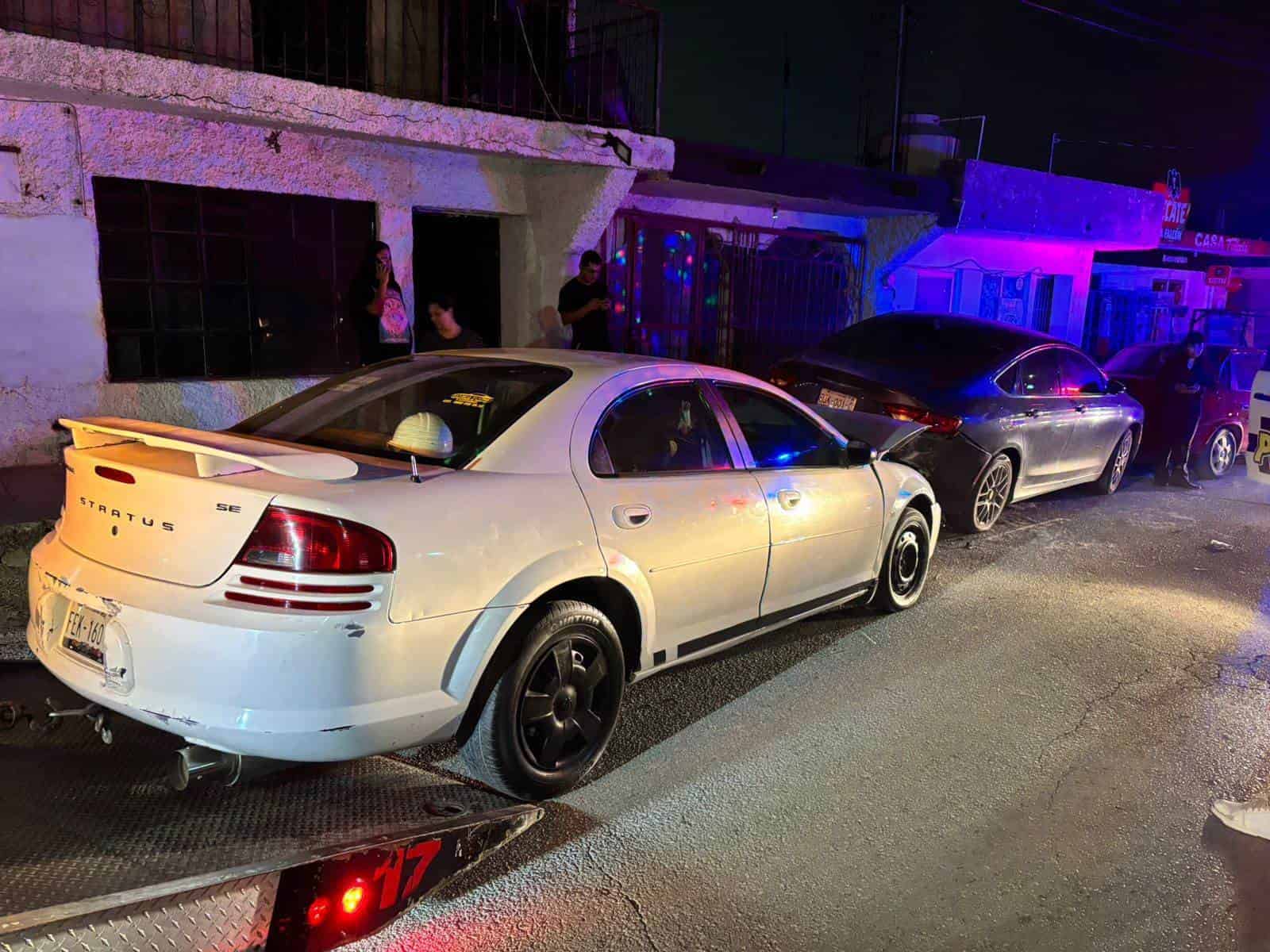 Se queda dormido y ‘rebota’ en 300