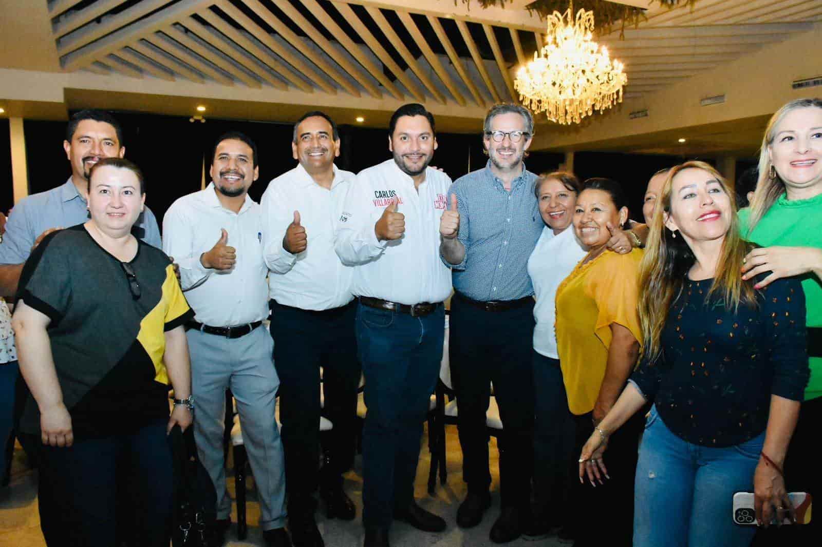 Líderes magisteriales apoyan  a Carlos Villarreal