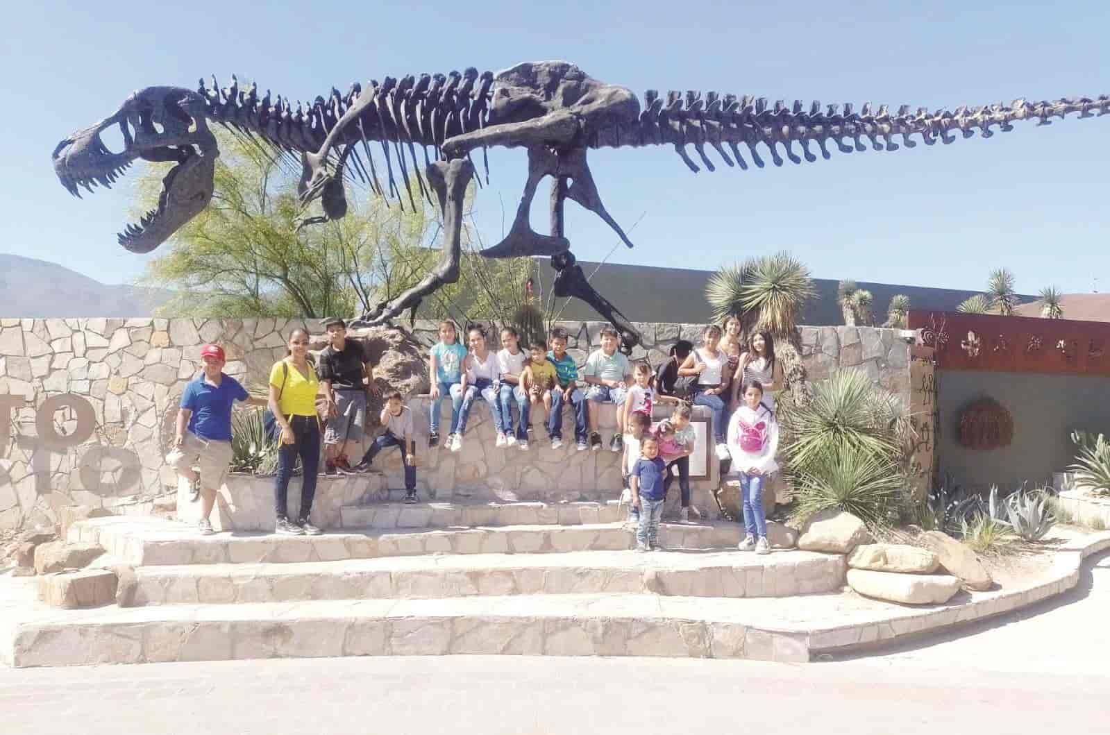 Celebran a los niños en ejidos