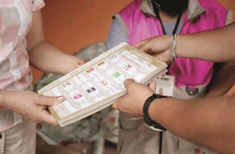 Avanza entrega de documentos para elecciones