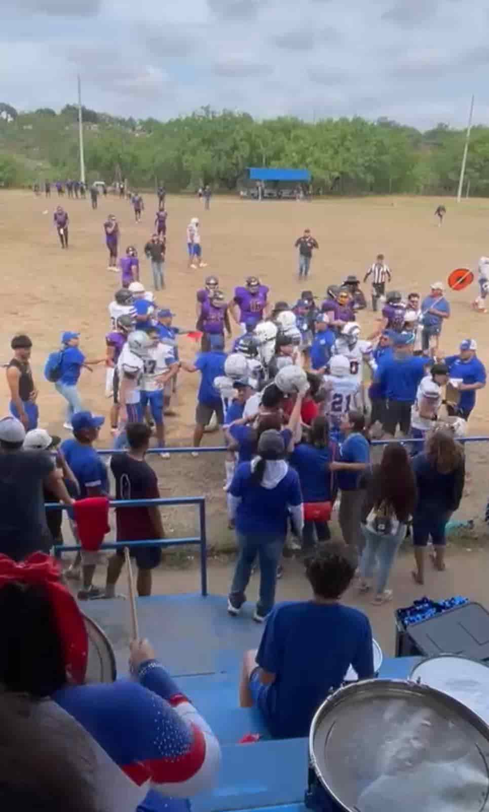 Desatan Riña CAMPAL  entre equipos de fútbol americano en la última jornada del torneo