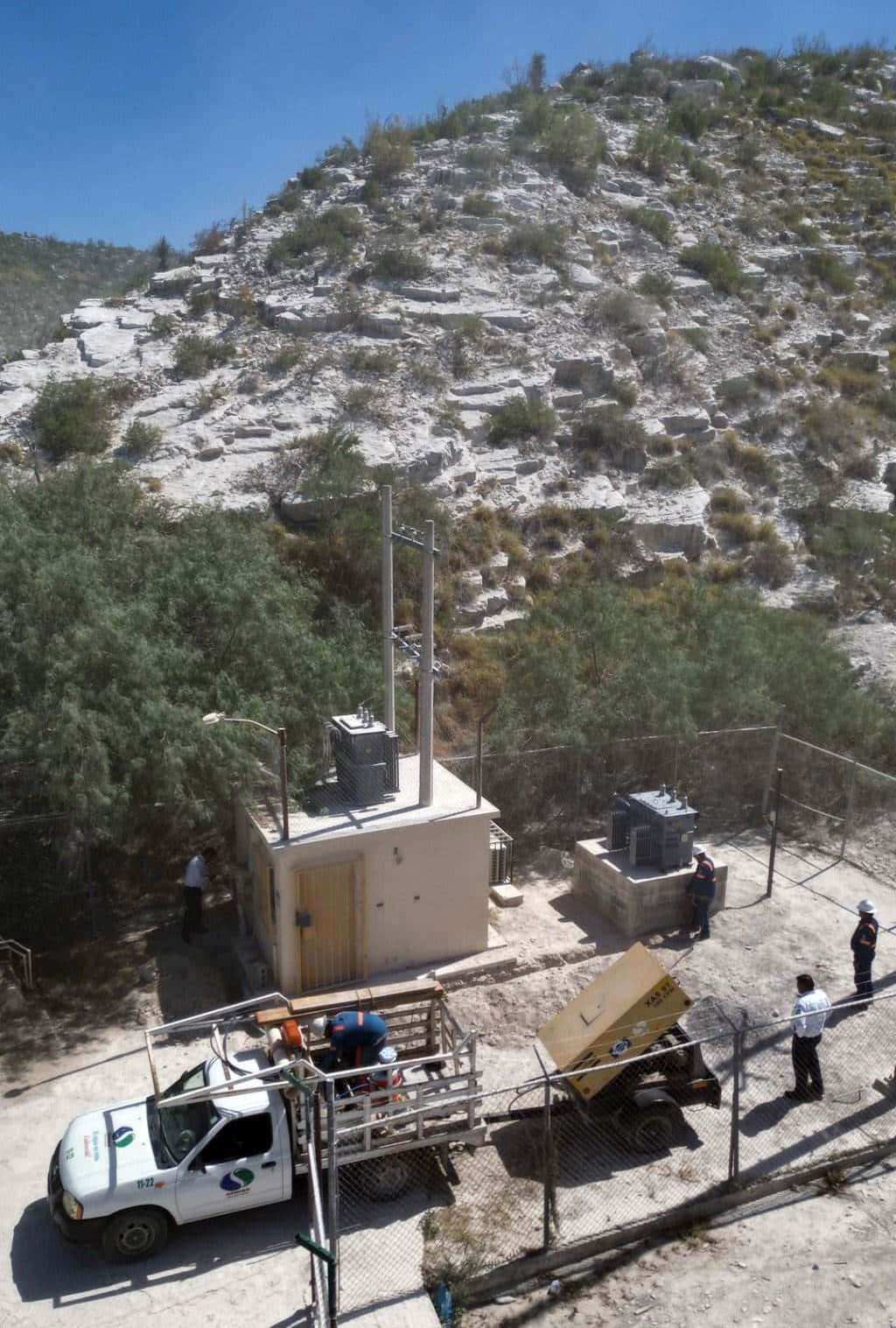 El Sistema Intermunicipal de Agua y Saneamiento garantiza el abasto de agua a la población en esta temporada de calor.