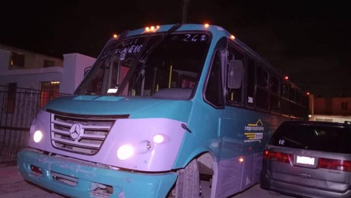 Unidad Pesada Provoca Choque en la Madrugada