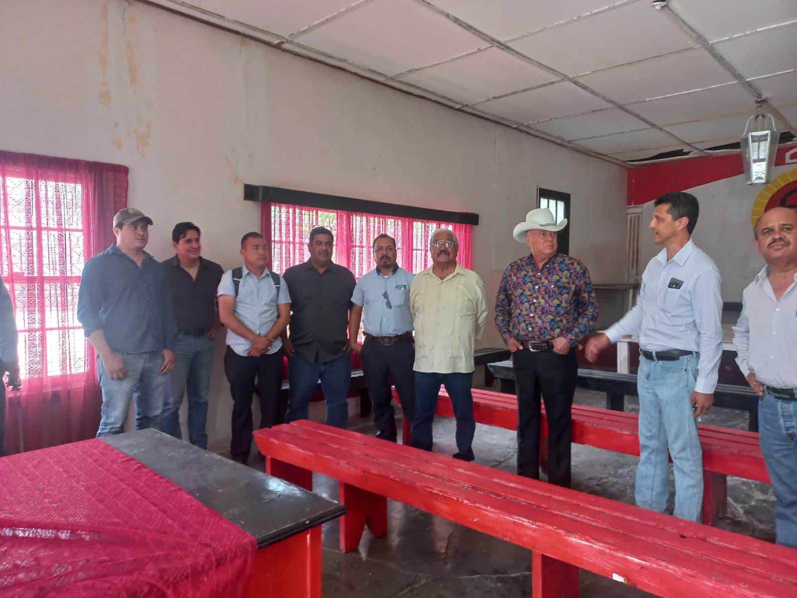 Designan a Julio Olivo líder de  la CTM en Rosita y Múzquiz