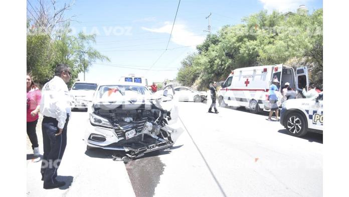 Con diversas heridas en la cabeza terminó un hombre que viajaba como copiloto.