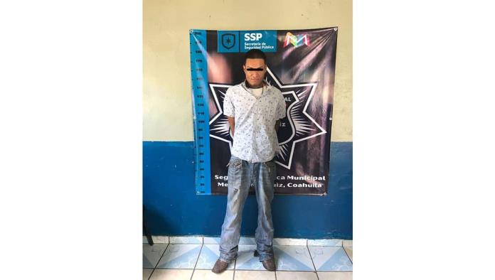 Arremete contra su hermana