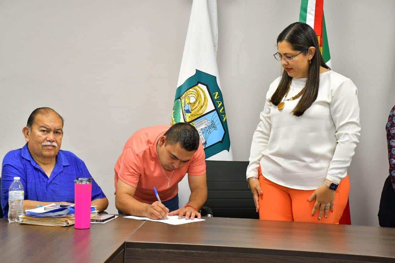 Benefician a 24 familias navenses con seguridad patrimonial