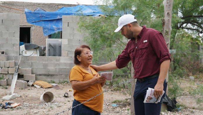 Presenta Jacobo Rodríguez más propuestas durante su recorrido en Villa de Fuente