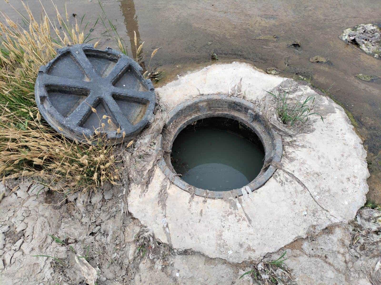 Exigen reparación de DRENAJE en colonia Don Antonio y Suterm