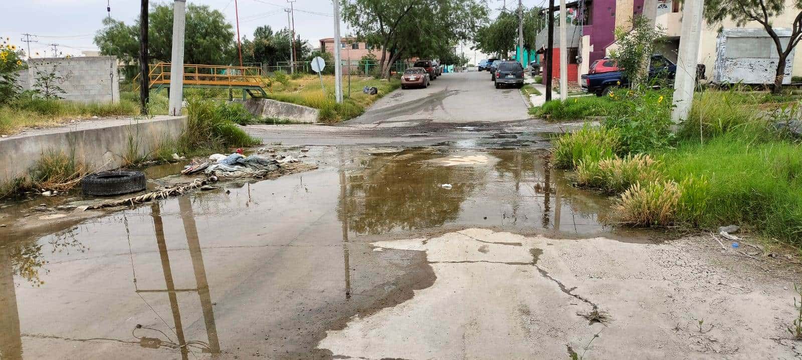 Exigen reparación de DRENAJE en colonia Don Antonio y Suterm