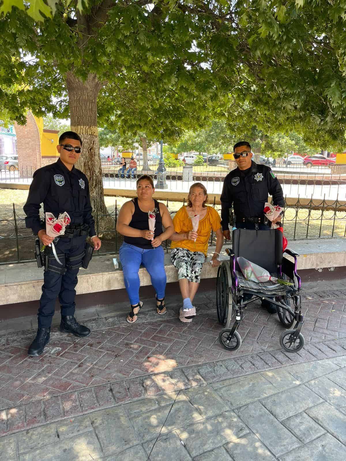 Lleva Policía Estatal alegría a madres en Coahuila