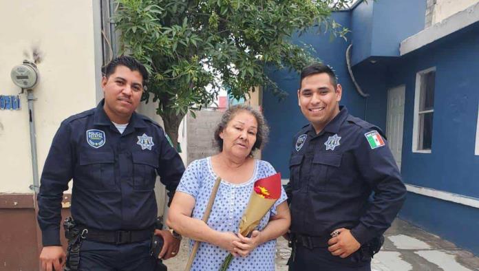 Lleva Policía Estatal alegría a madres en Coahuila