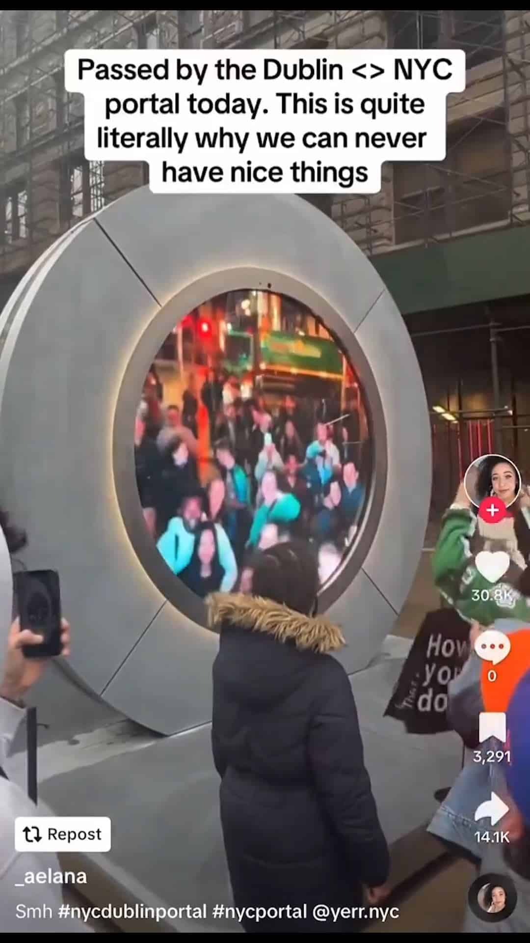 VIRAL: Colocan Portal Virtual conectando NY con Dublín y se BURLAN de LAS Torres Gemelas