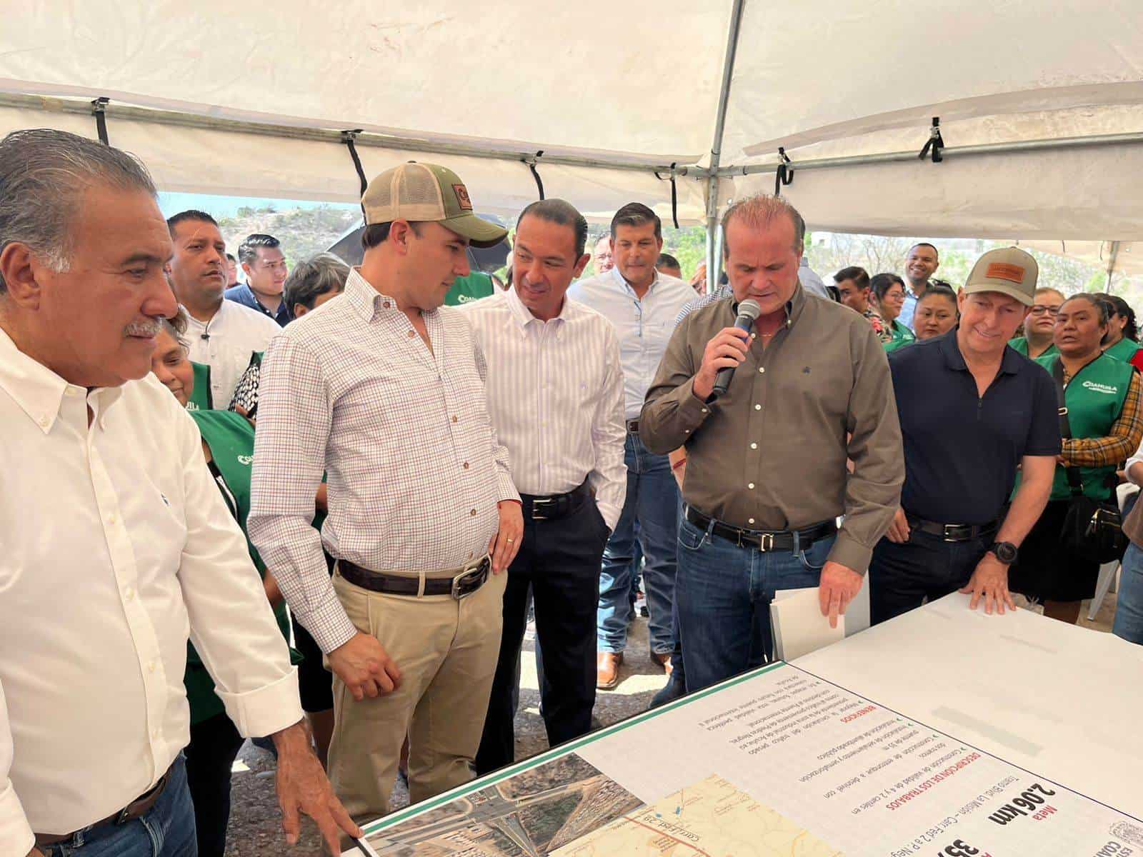 Supervisa Manolo Jiménez: Boulevard al 35% de construcción