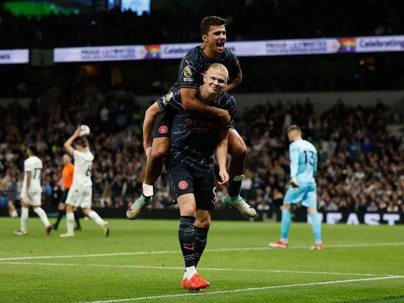 Manchester City está a un triunfo de su cuarto título consecutivo.