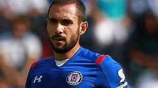 Alejandro Castro sufrió una dura derrota con Cruz Azul frente a Rayados.