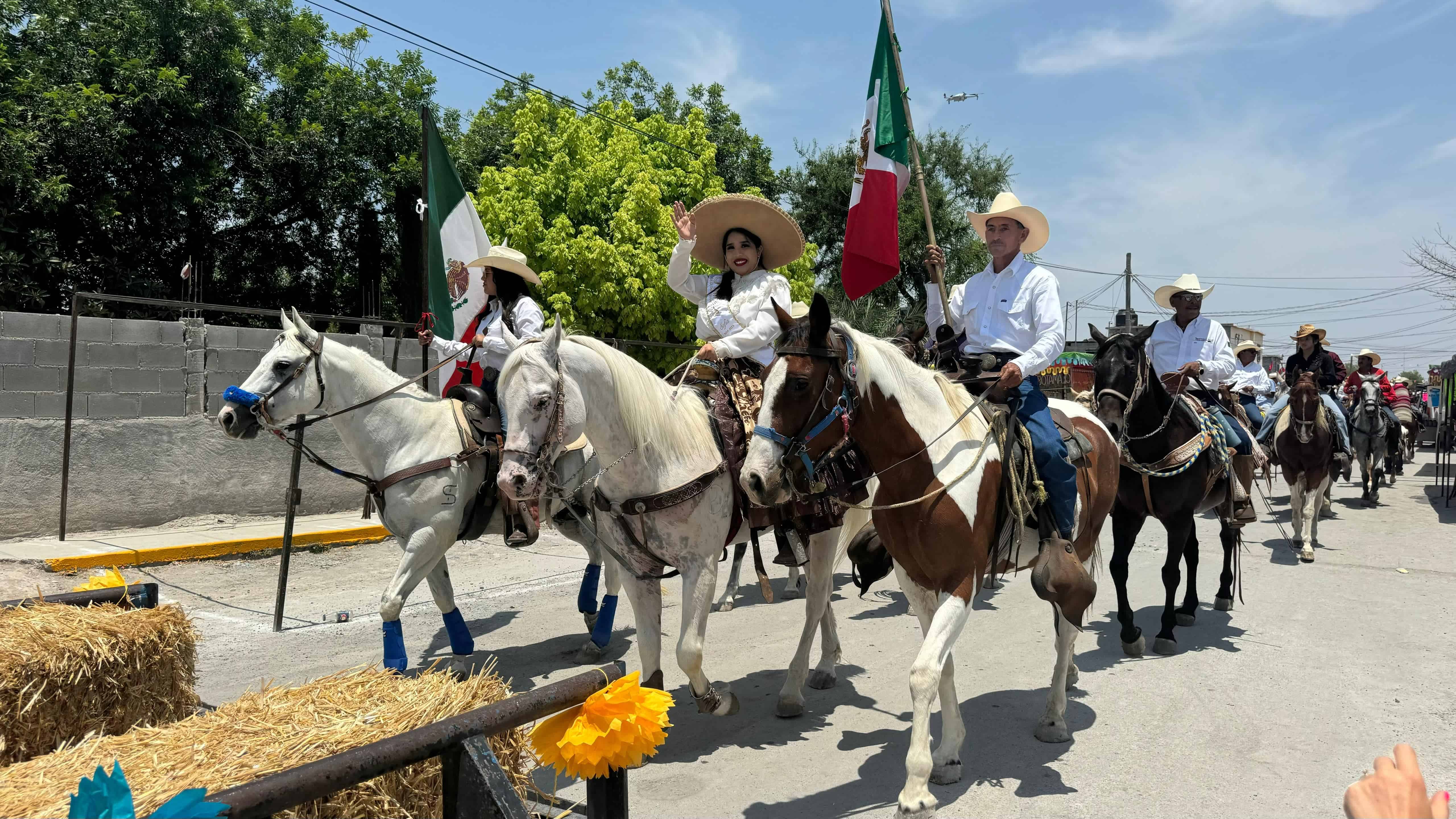 Celebran 88 Aniversario del Ejido La Cruz.