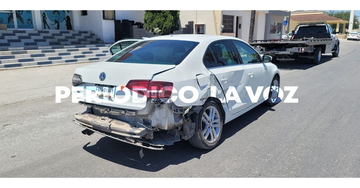 Se atraviesa Ranger a Jetta