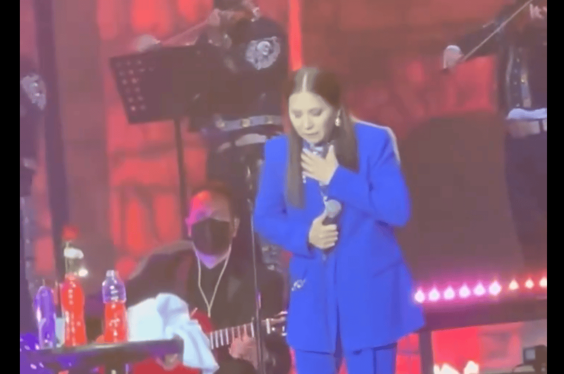 Ana Gabriel fue hospitalizada de emergencia
