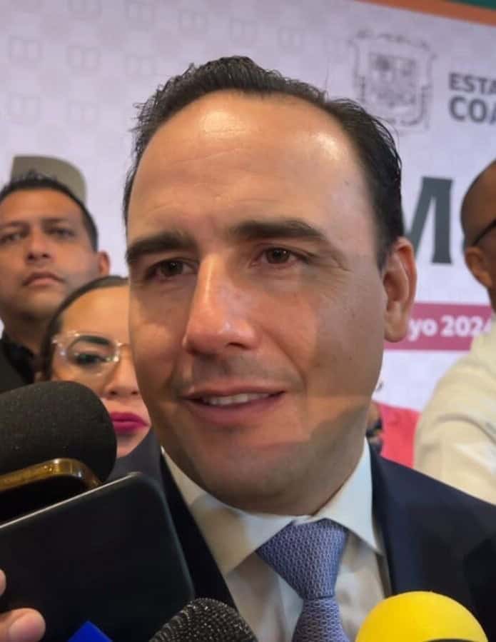 Manolo Jiménez Salinas, Gobernador de Coahuila. 