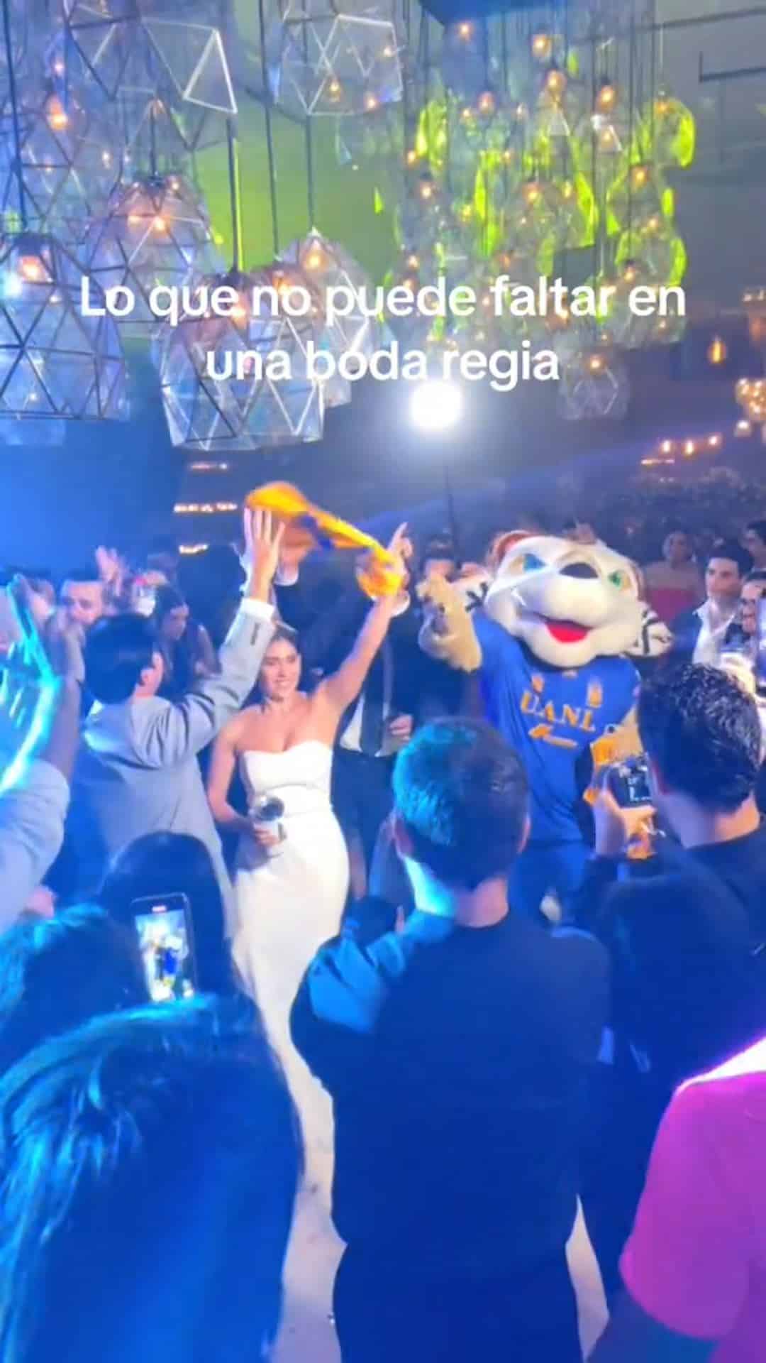 VIRAL: La BODA DE ENSUEÑO con Grupo Pesado y... ¡¿los Tigres?!