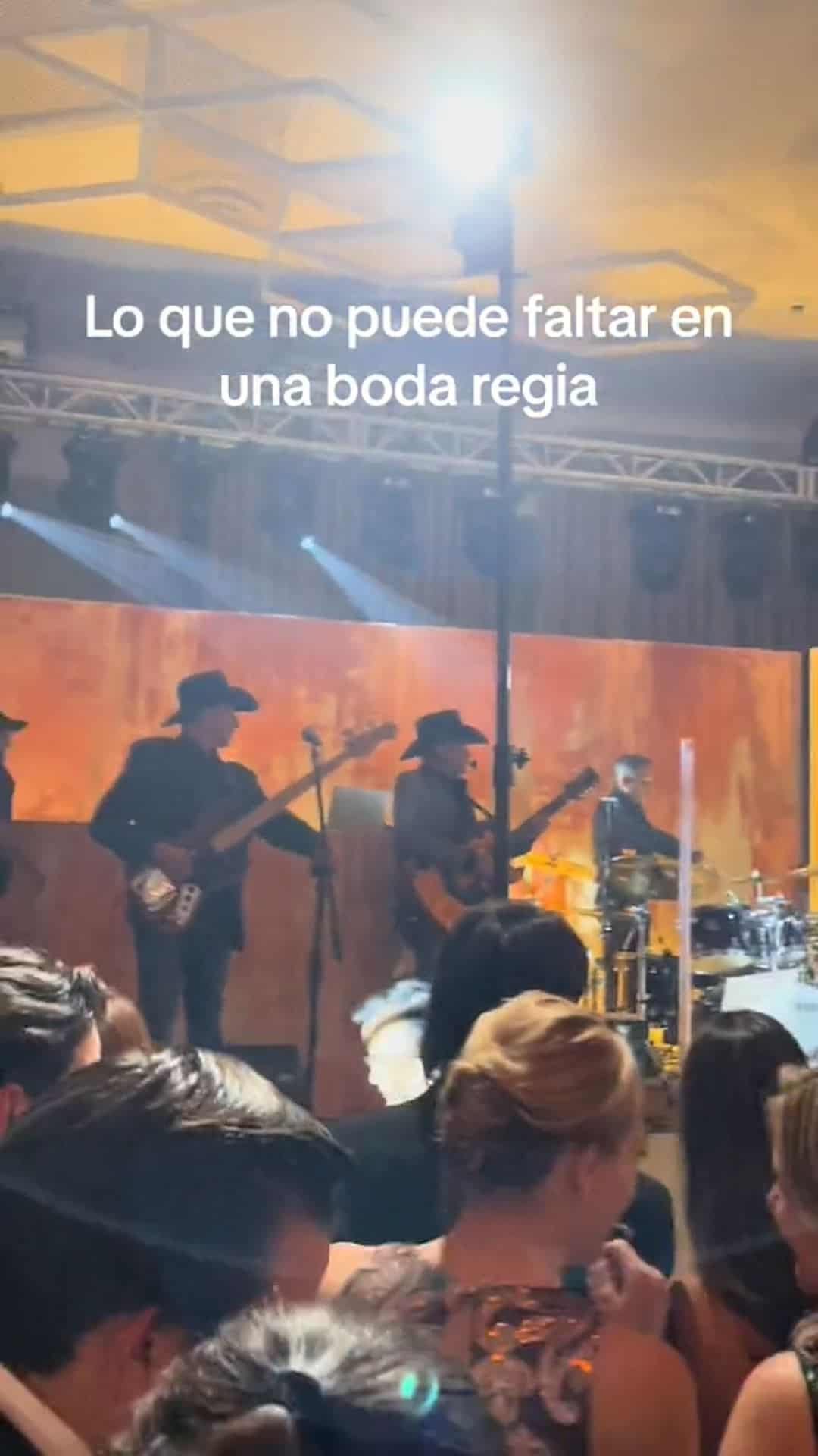 VIRAL: La BODA DE ENSUEÑO con Grupo Pesado y... ¡¿los Tigres?!