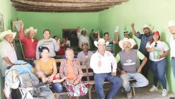 Recibe Beto apoyo del desierto de CC