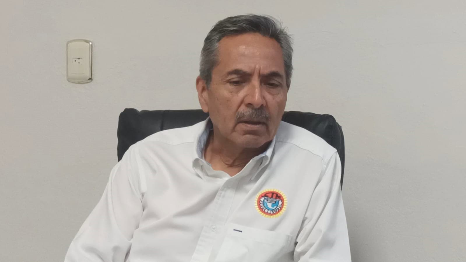 Sigue conflicto en Conduit