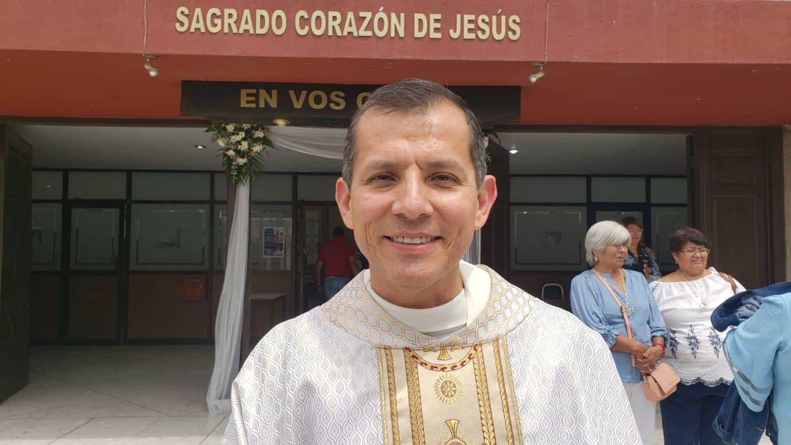 Párroco  Celebrará 25 Aniversario Sacerdotal