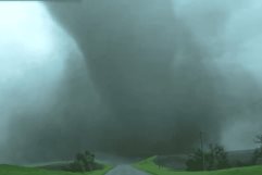 Enorme tornado cobra la vida de una persona en Iowa