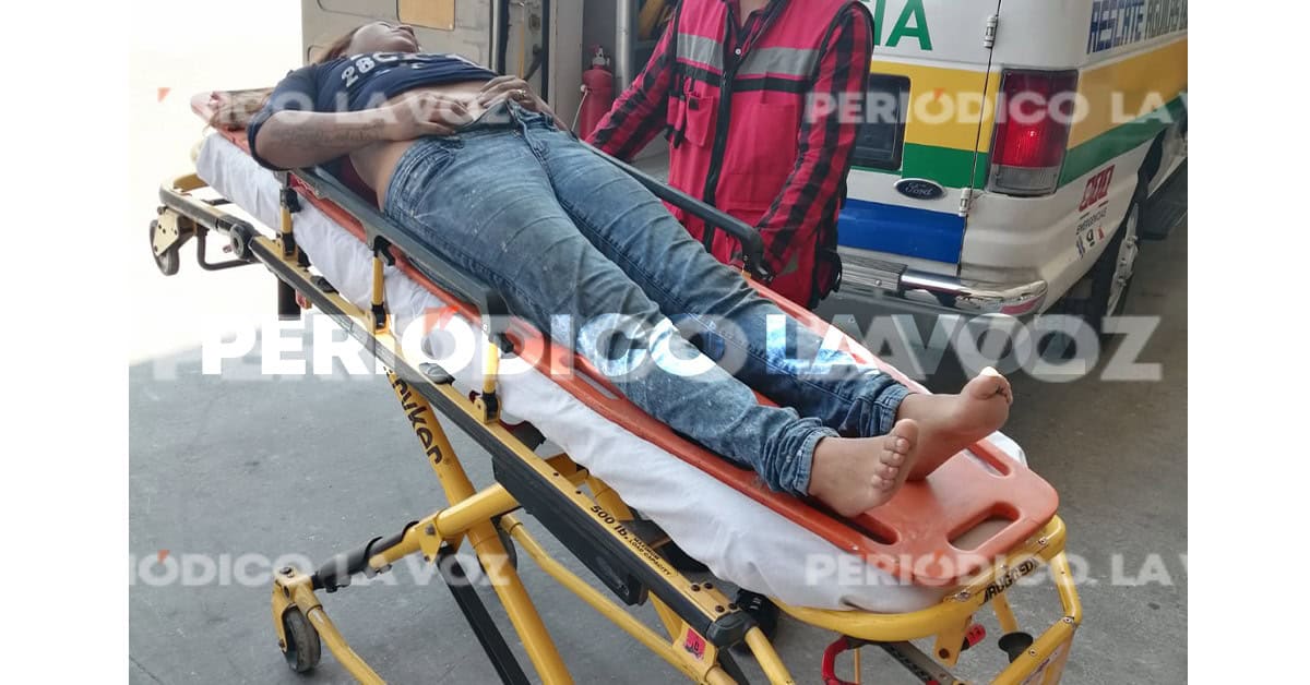 Trabajadora sufre golpe de calor al interior del Mall.