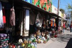 Ola de calor afecta economía de los locales en Mercado Zaragoza