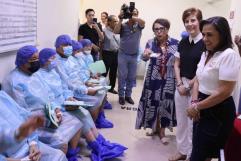 Visita Presidenta del DIF a pacientes con cataratas