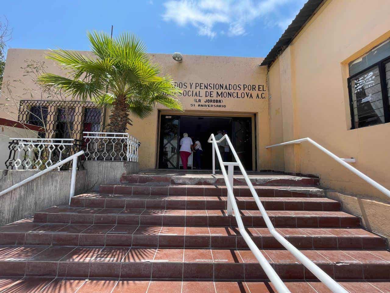 Ponen a la venta edificio de Pensionados y Jubilados del IMSS