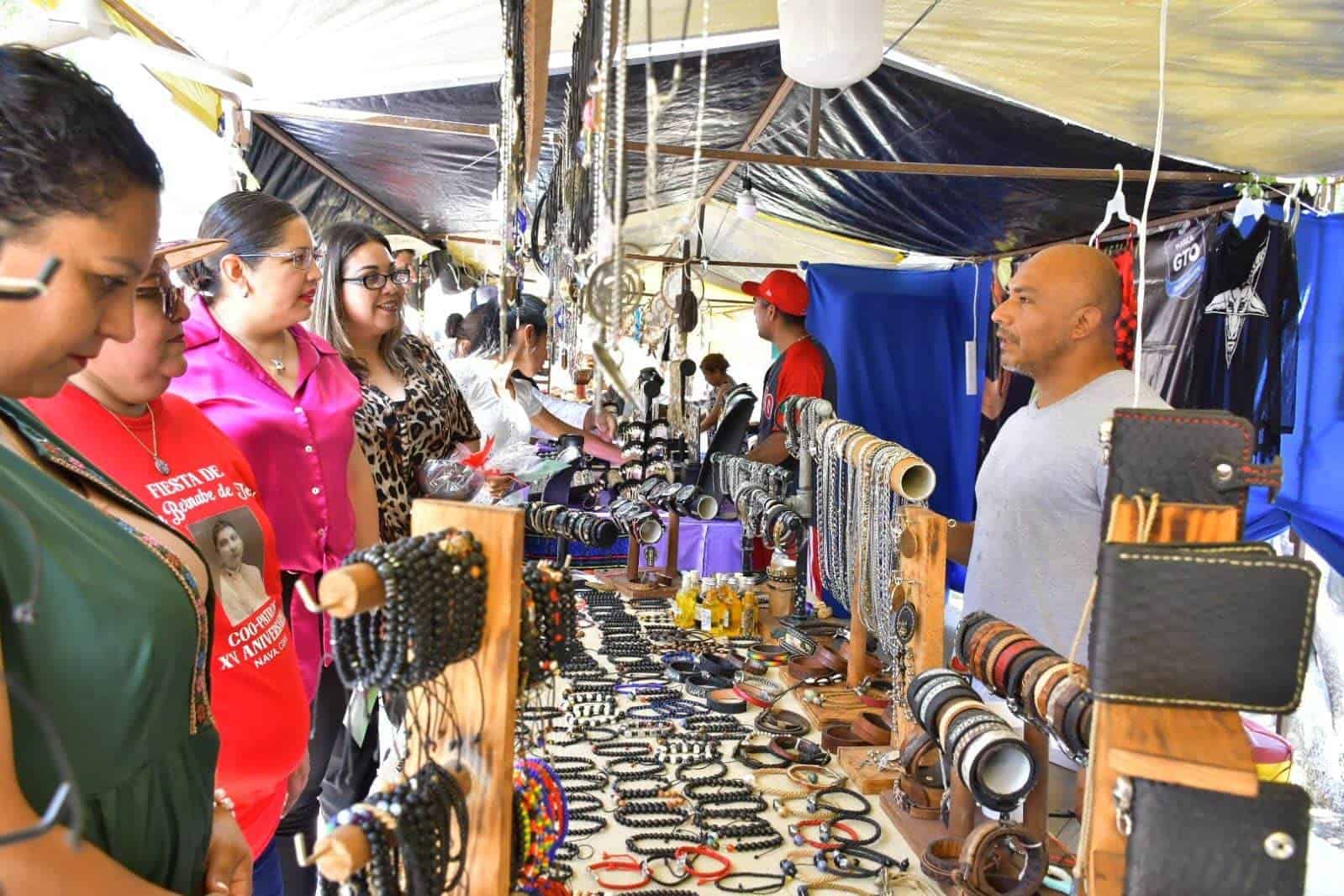Inauguró Pily Valenzuela Gallardo la Expo Nopal 2024 