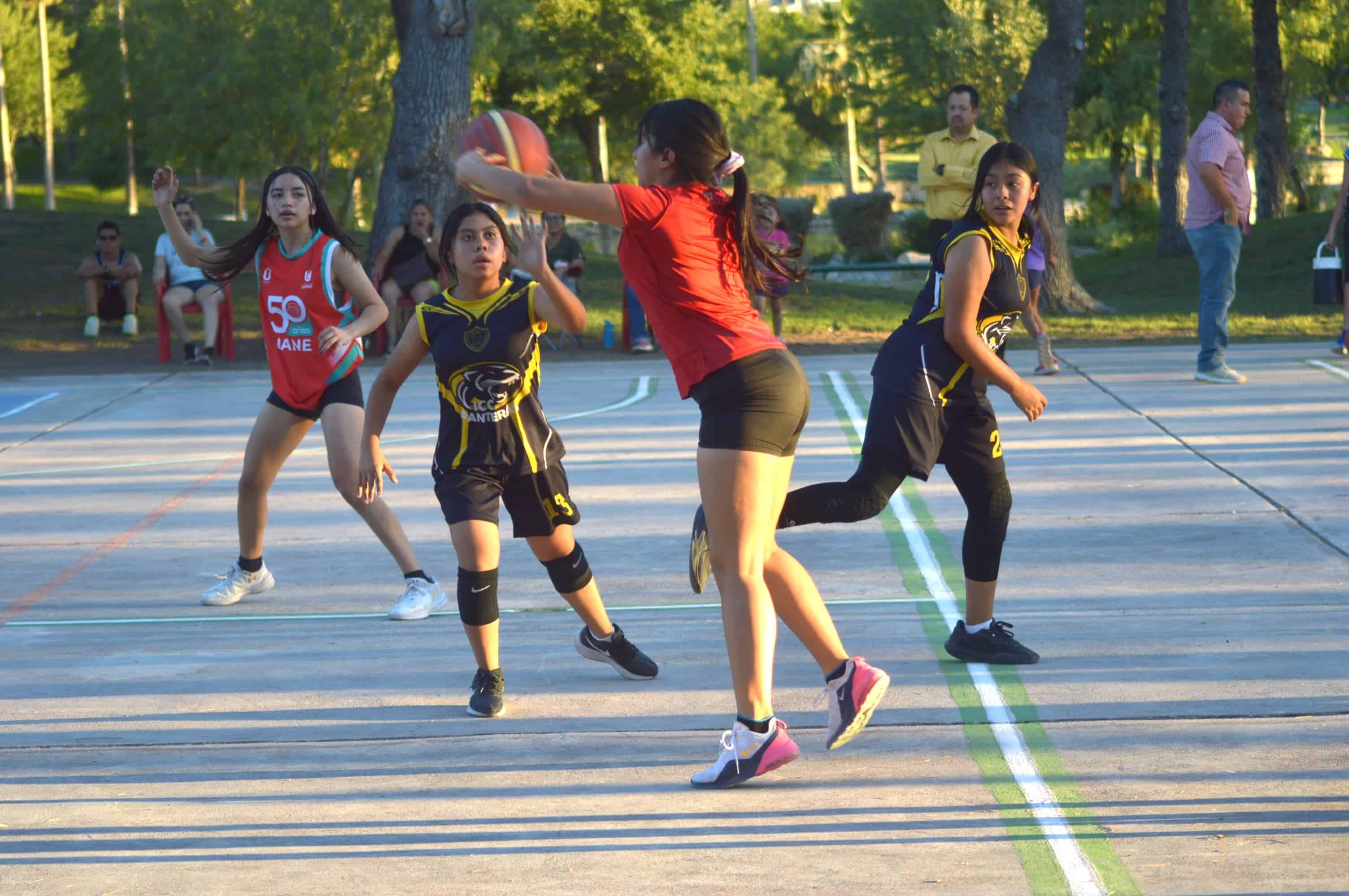 Espera ICC rival para la final