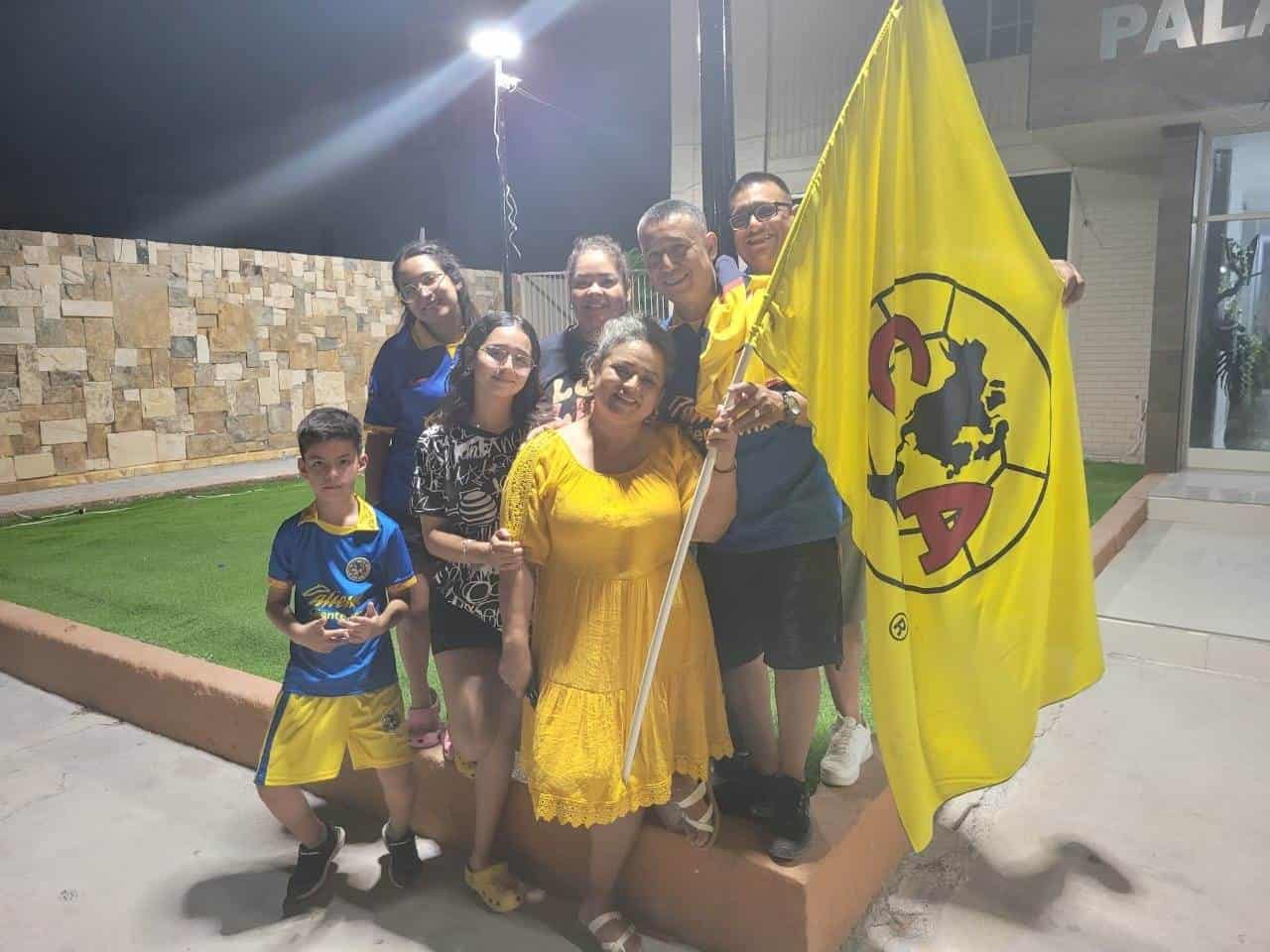 Americanistas celebran bicampeonato en el Palacio Municipal de Nava