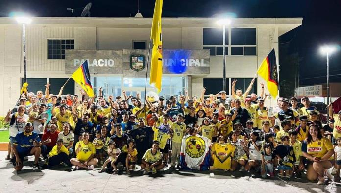Americanistas celebran bicampeonato en el Palacio Municipal de Nava