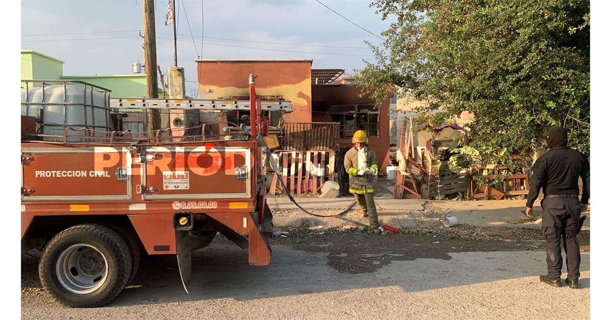 Arde vivienda en Colinas