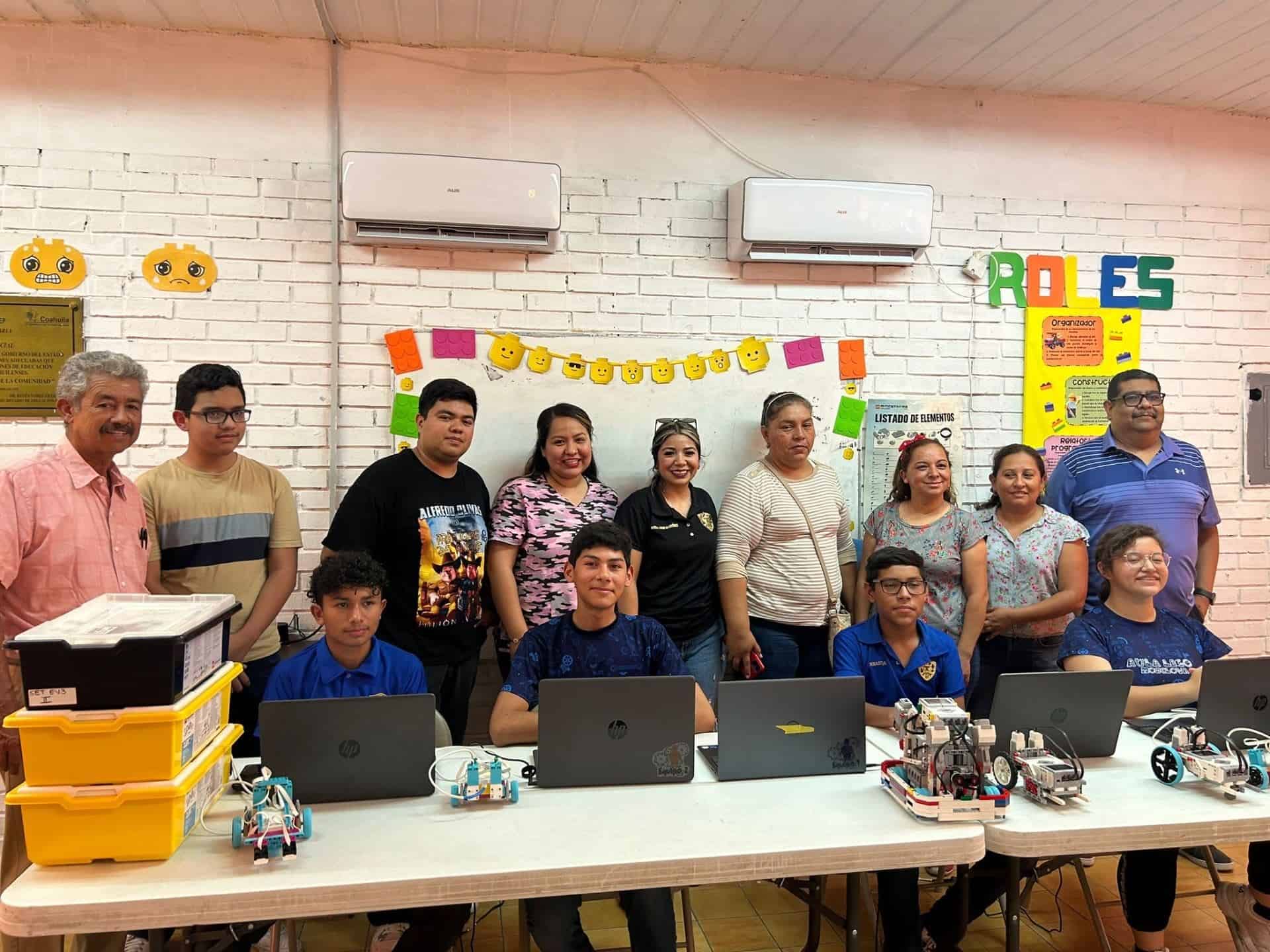 Triunfan en Colombia alumnos de Monclova