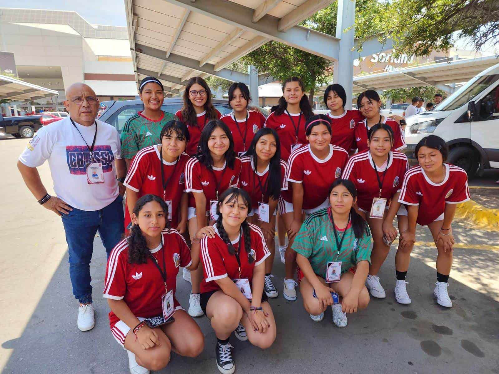 ¡Por las MEDALLAS! Compiten estudiantes acuñenses en Torreón