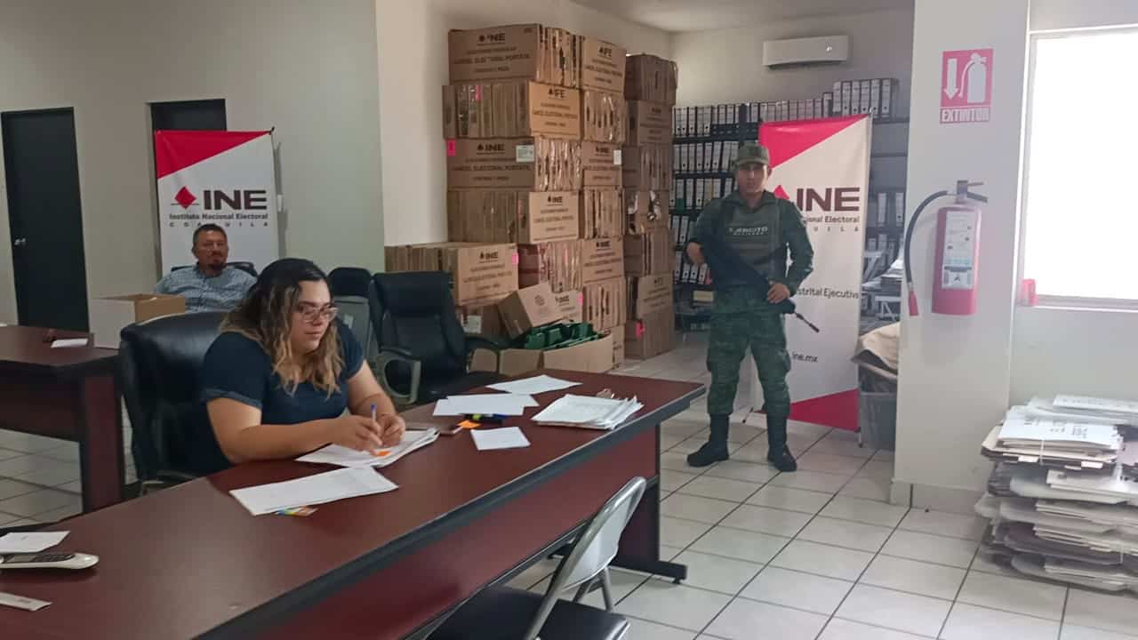 Declinan funcionarios de Casilla