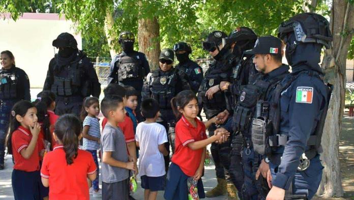 Policía de Nava realiza jornada de PROXIMIDAD con apoyo estatal
